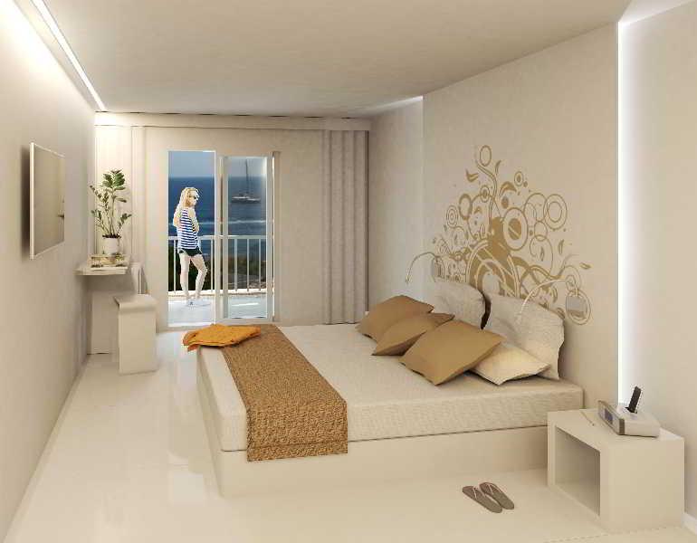 Apartamentos Triton Cala Ratjada  Exterior photo
